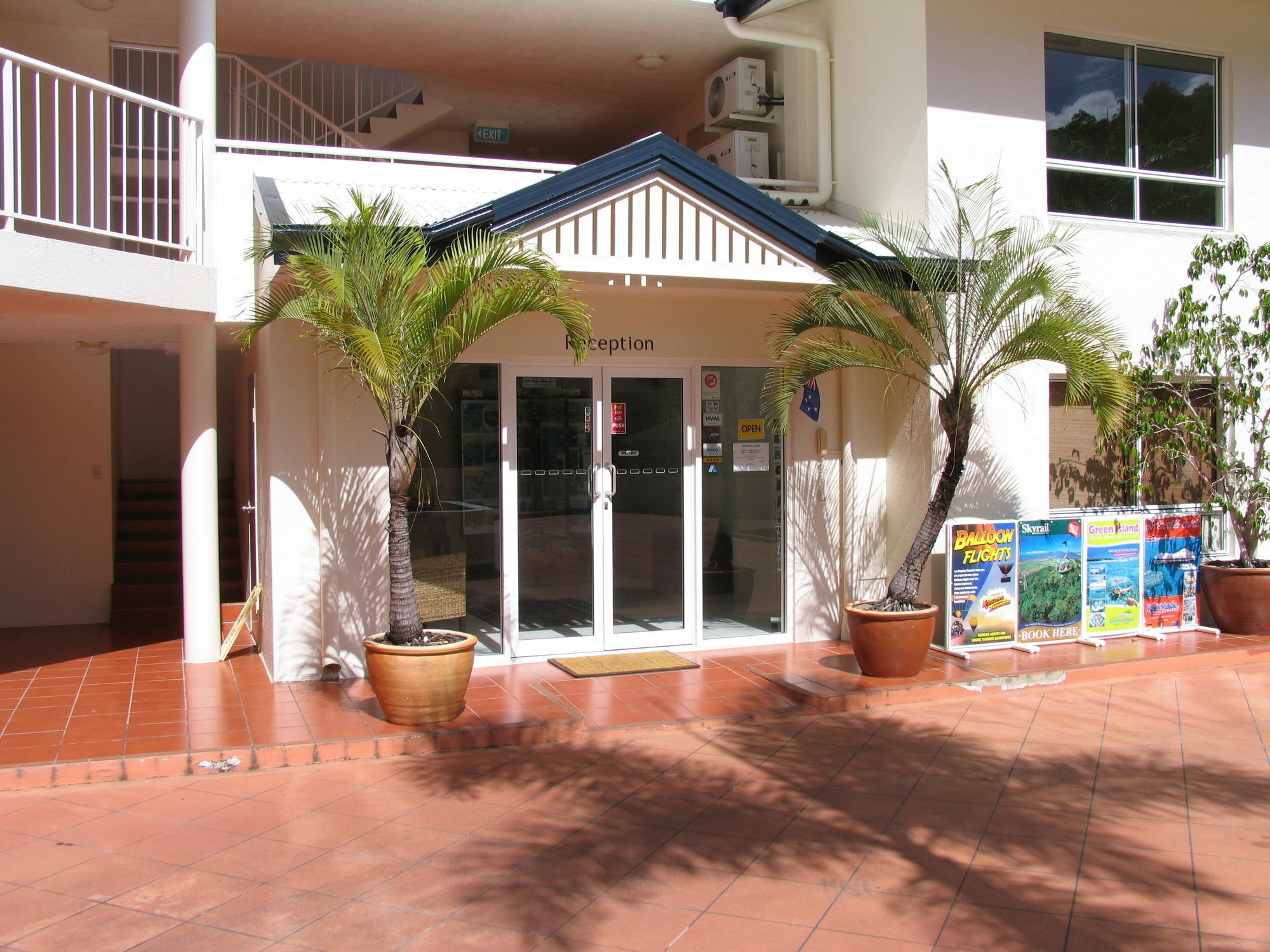 Golden Sands Beachfront Resort Yorkeys Knob Zewnętrze zdjęcie